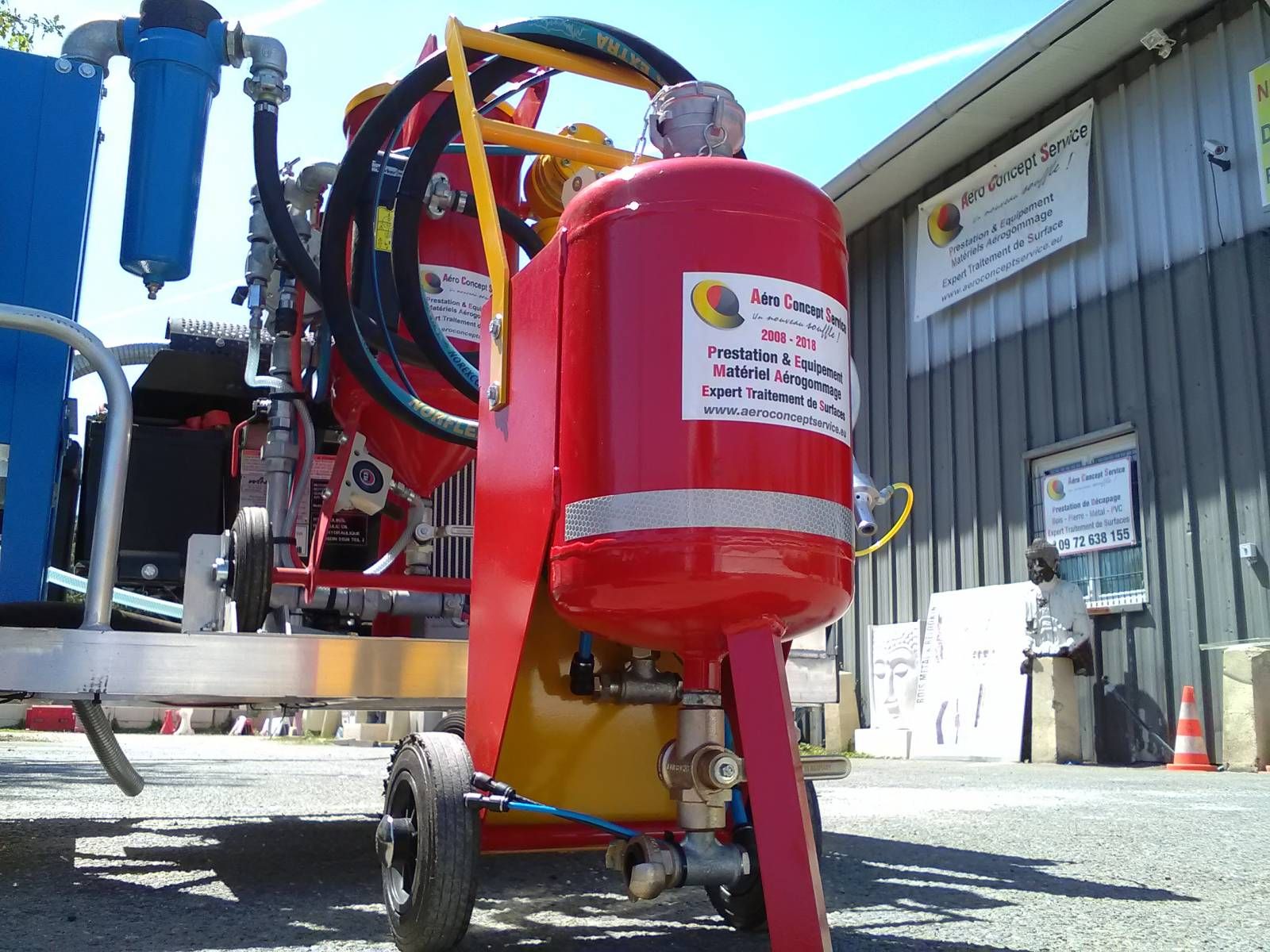 Sableuse aérogommeuse AMXT 10 - Portative en acier avec doseur manuel précis_2