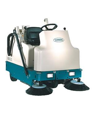 6200 Balayeuse TENNANT autoportée compacte_2