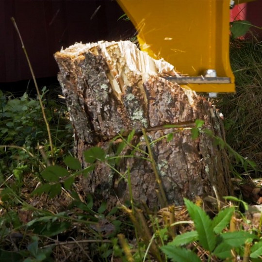 Déssoucheuse légère HAVEL - Série V - Conception finlandaise - Compatibilité mini-pelles et tractopelles_2