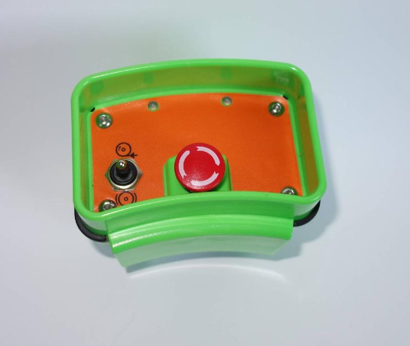 Radiocommande sécurisée pour tracteurs forestiers