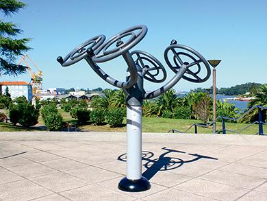 Urba Gym Volant - Appareil de fitness de plein air - Acier peint à la poudre - Norme EN 16630_2