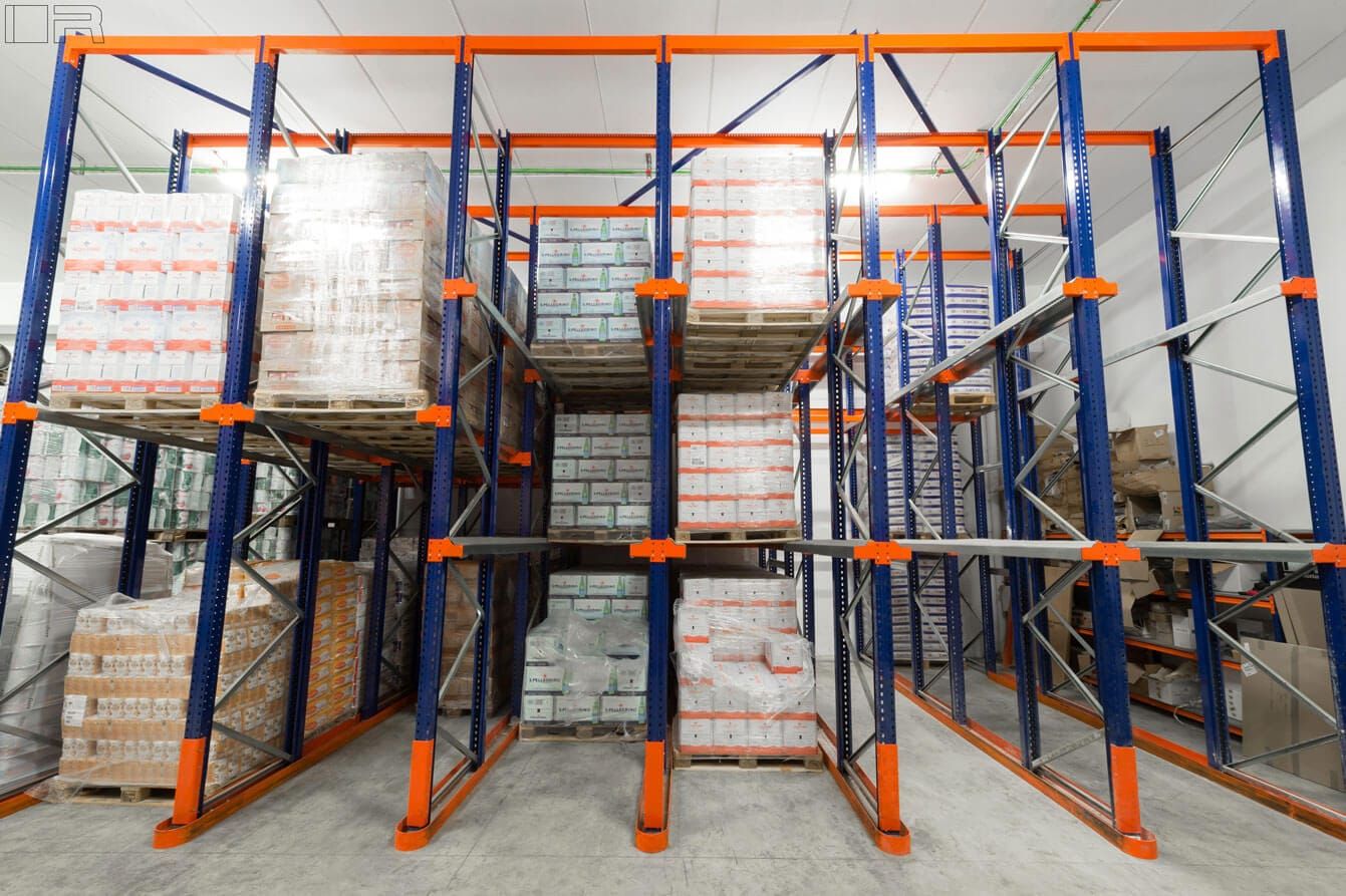 Rayonnage à palettes par accumulation - Estanterías Metálicas Récord S.L - Intégration facile à des entrepôts, capacité de stockage optimisée_2