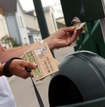 Ramasse crottes cartonné - 100 % biodégradable et compostable - carton de 720 sachets - imprimé 'J’aime ma ville propre' - Fabriqué en Europe_2