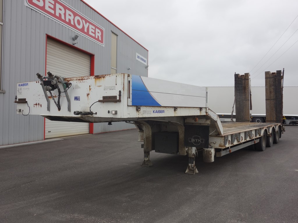 Semi-remorques porte-engins Kaiser 6421 - 3 essieux SAE - Suspension mécanique - PTC 38T - 30/05/2002_2