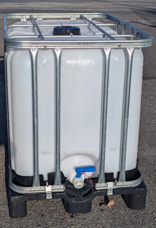 Cuves IBC 600 L. De réemploi-palette PVC_2