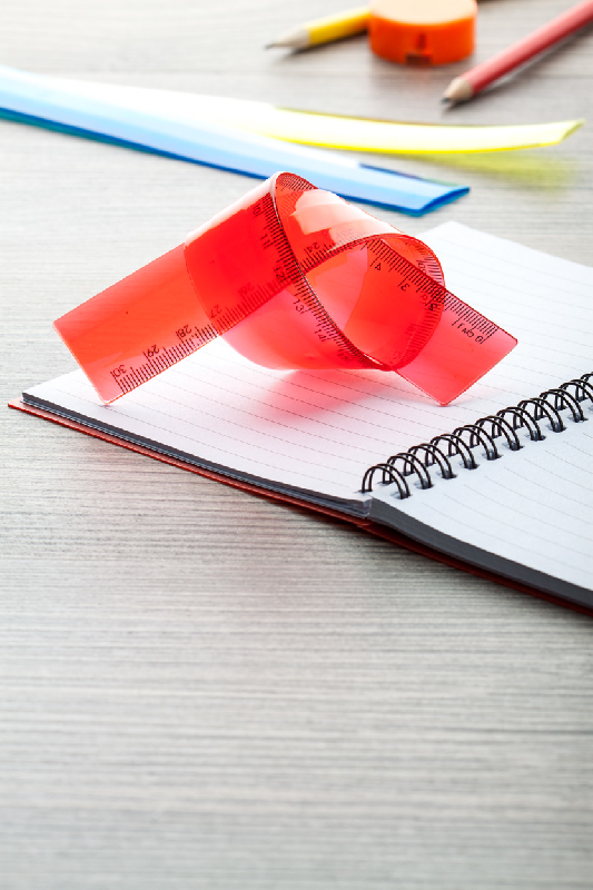 Règle transparente en plastique flexible - Couleur rouge - Poids 28g_2