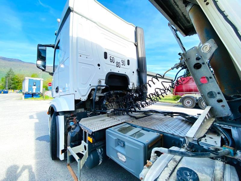 MERCEDES tracteur routier actros 1851 4x2 avec kit hydraulique_2