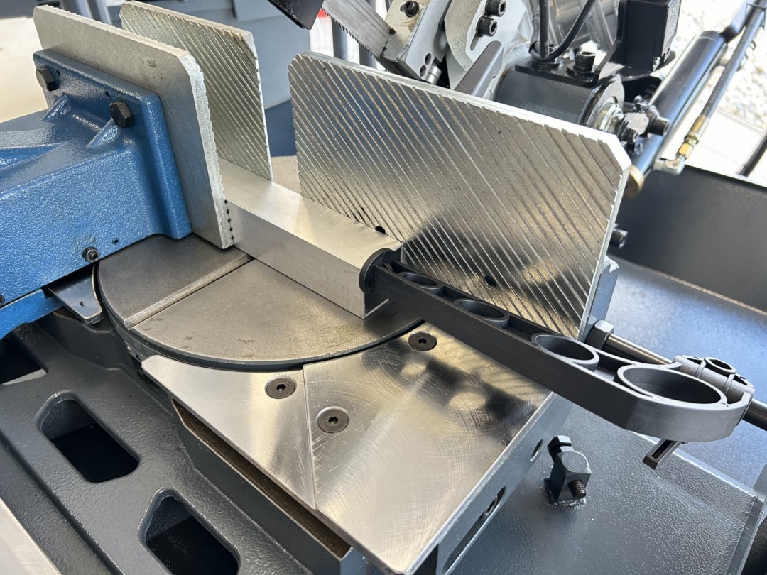 Scie à ruban semi-automatique ARROW S260SA - archet orientable gauche/droite - capacité 260 mm_2