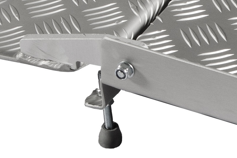 Rampe d'accès passe porte FEAL - aluminium strié 125 x 75 cm - charge 300 kg - hauteur franchissement 24 cm_2