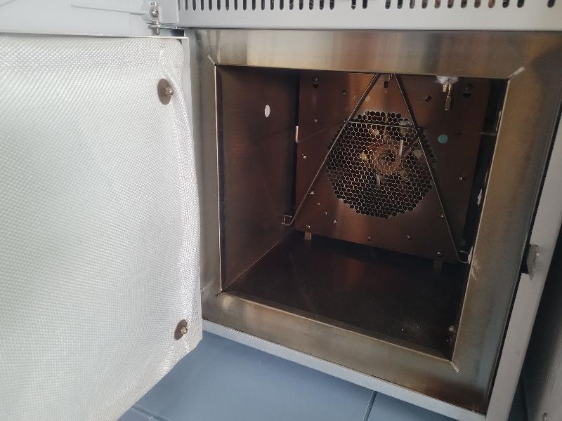 Chromatographe en Phase Gazeuse Varian 4000 GC/MS/MS_2