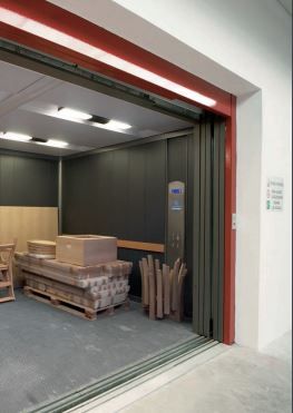 Monte-charge Hercules - Ascenseur de charge robuste et résistant pour marchandises et passagers_2