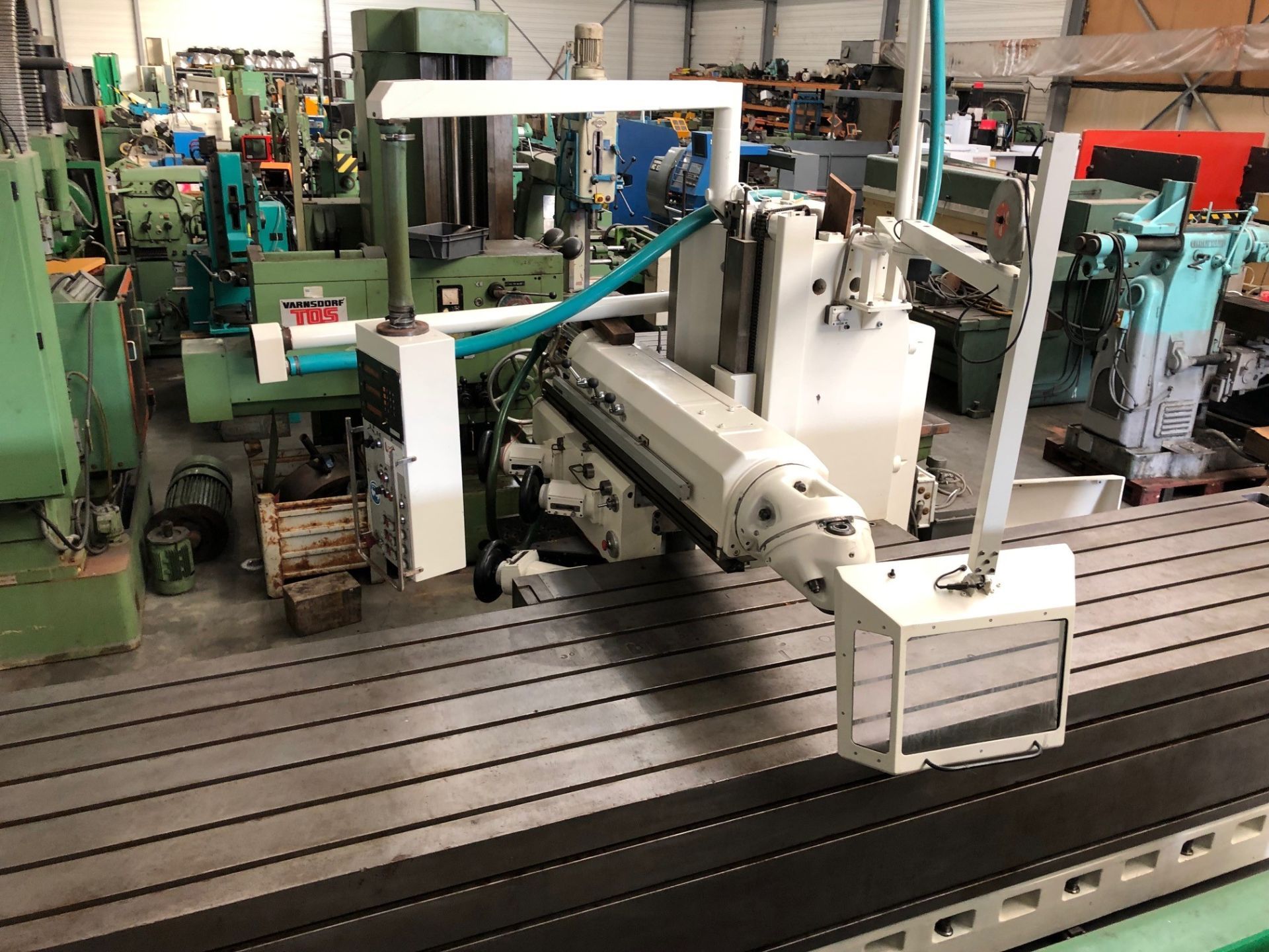 Fraiseuse industrielle HURON RU 881 Occasion - Réf 3123 - Courses 3500x1000x1000 mm - Table 5155x1000 mm_2