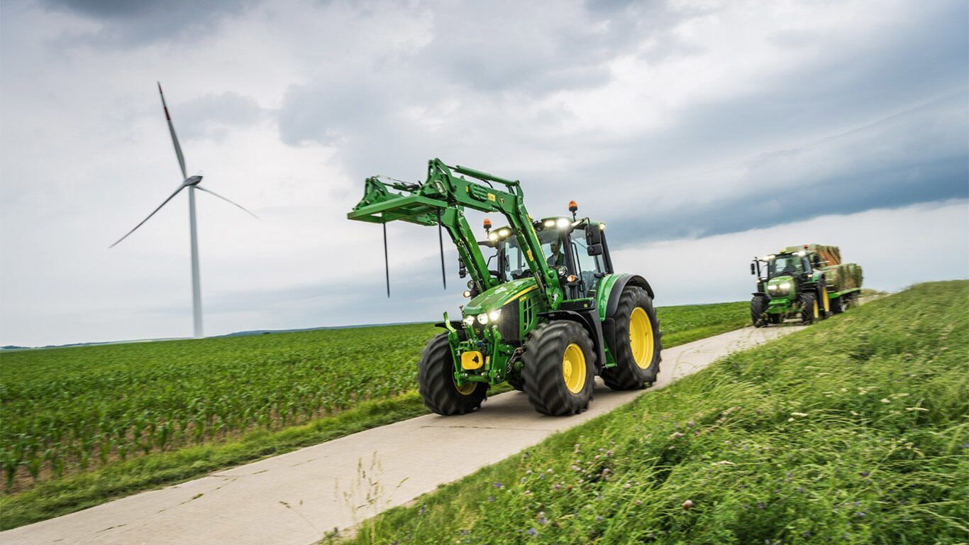 Tracteur agricole John Deere avec espace de travail ergonomique