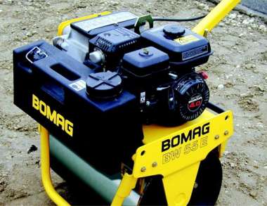 Rouleau compresseur BW 55 E Bomag - monocylindre à guidage manuel - 2.2 Kw Honda - 560 mm de largeur de travail_2