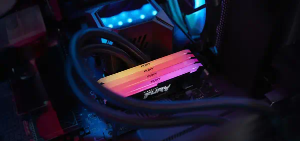 8gb 3600mt/s ddr4 cl17 dimm fury beast rgb_2