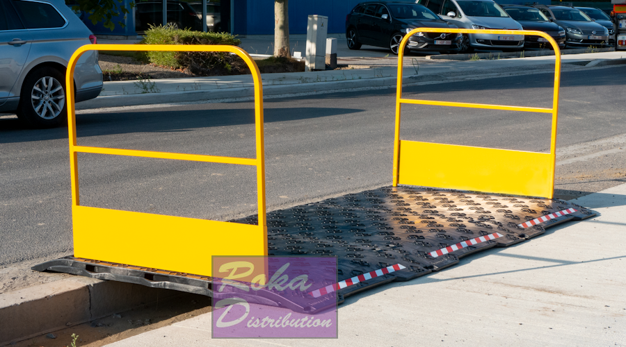 Passerelle de tranchée modulable pour le passage des piétons, voitures et véhicules légers - bridge mat_2