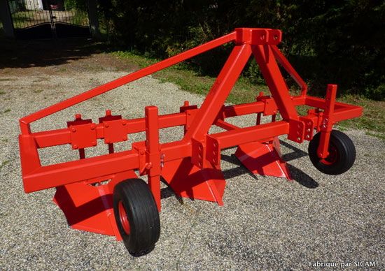 Butteuse pomme de terre à socs grand modele 1 2 3 rangs et plus - sicam - attelage par chapes_2