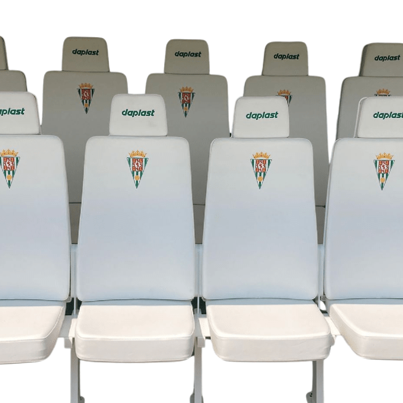 Sièges VIP Match Player pour bancs de touche - Confort ergonomique et personnalisation haut de gamme_3