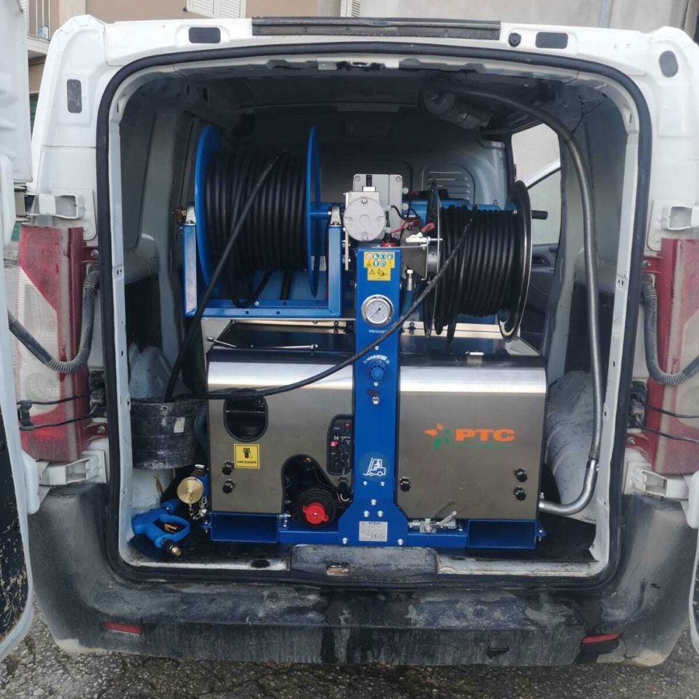 Skid haute pression 50m pour montage dans de petits utilitaires - whale_2