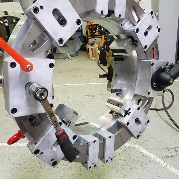 CTO E - Coupe industrielle Cofim - Puissance 230V / 50 Hz - Coupe à 90° et chanfrein simultané jusqu'à 110 mm_2