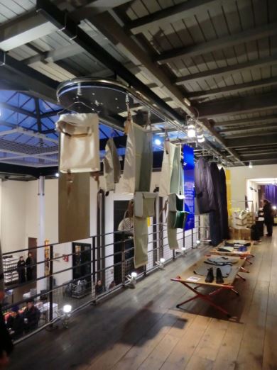 Convoyeur aérien pour applications temporaires, festives ou flash_2