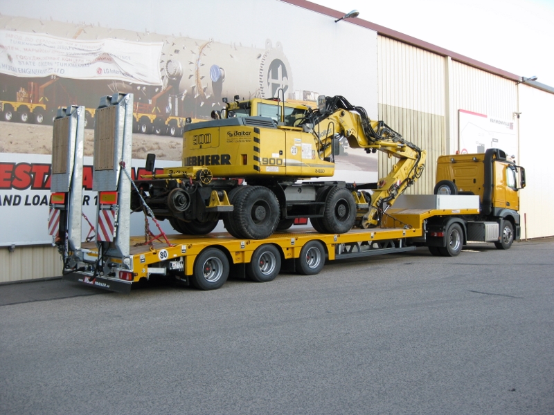 Semi remorques porte-engins faymonville   3 essieux_2