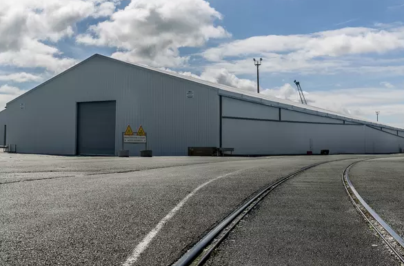 Plateforme logistique multimodale solide et durable - Neivalu Oxygen_2