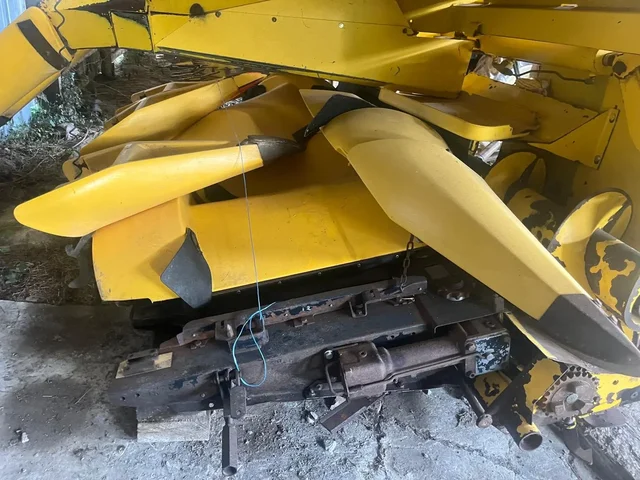 Cueilleur New Holland MF875W 2007 - 8 rangs - ecartement 75 cm - repliable_2