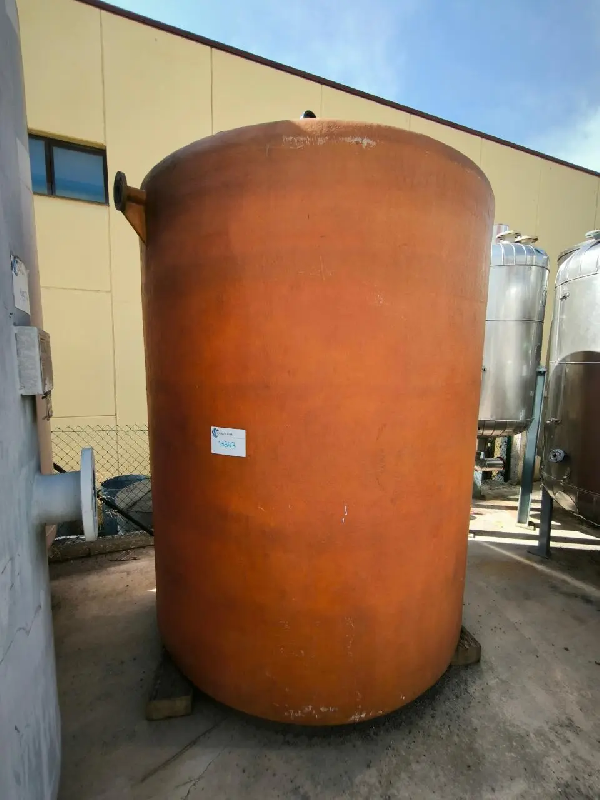 Cuve en fibre de 7 800 litres - référence : c13343_2