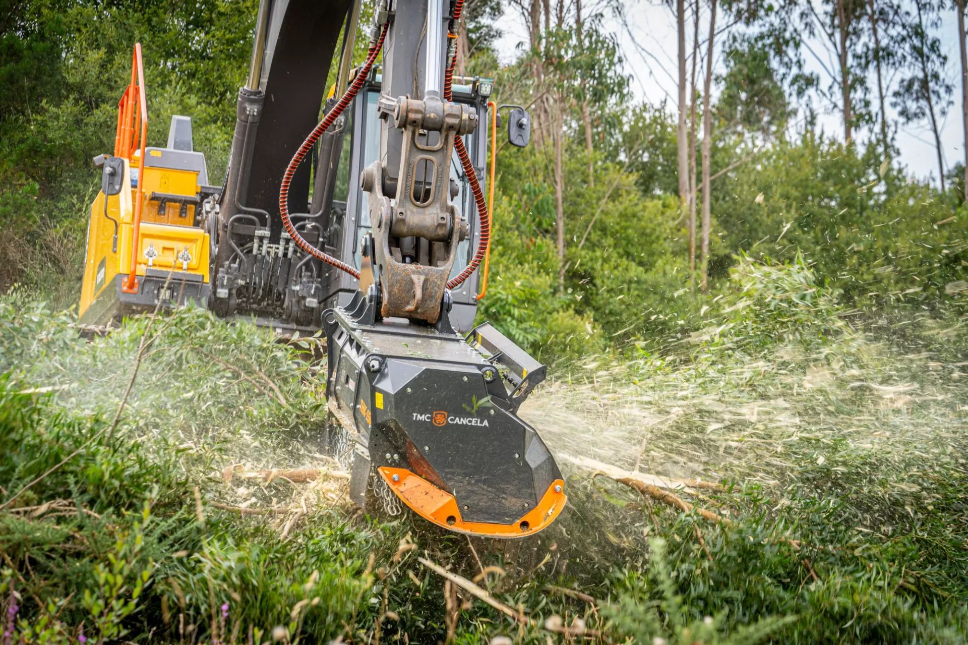 Broyeur à marteau fixe pour pelle de 4 à 40 tonnes_2
