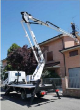 Snake 189 sur nissan camion nacelle - oil & steel france - 17,8m_2