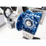 Ninon By-Pass - Étiqueteuse automatique linéaire pour produits cylindriques - CDA France - Cadence jusqu’à 120 produits/minute_2