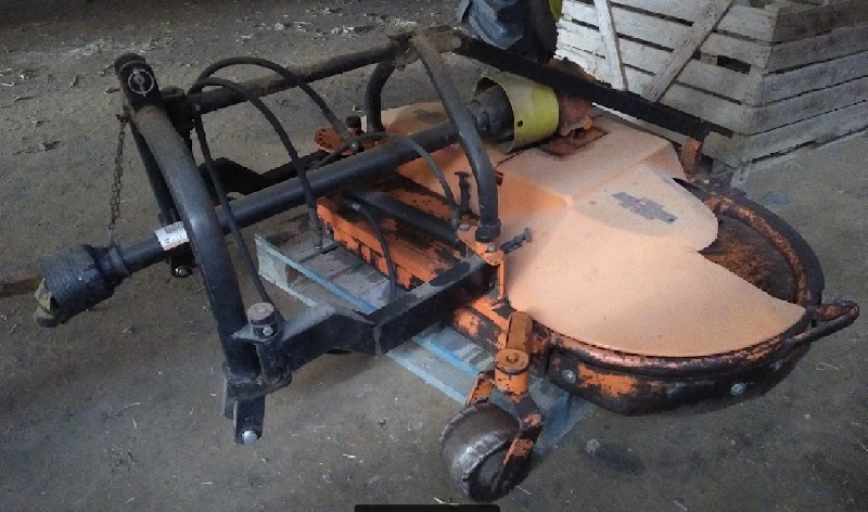 Gyrobroyeur Van Wamel F-220 - Occasion - Référence E005917 - Largeur de travail 0 m - Année 1988_2