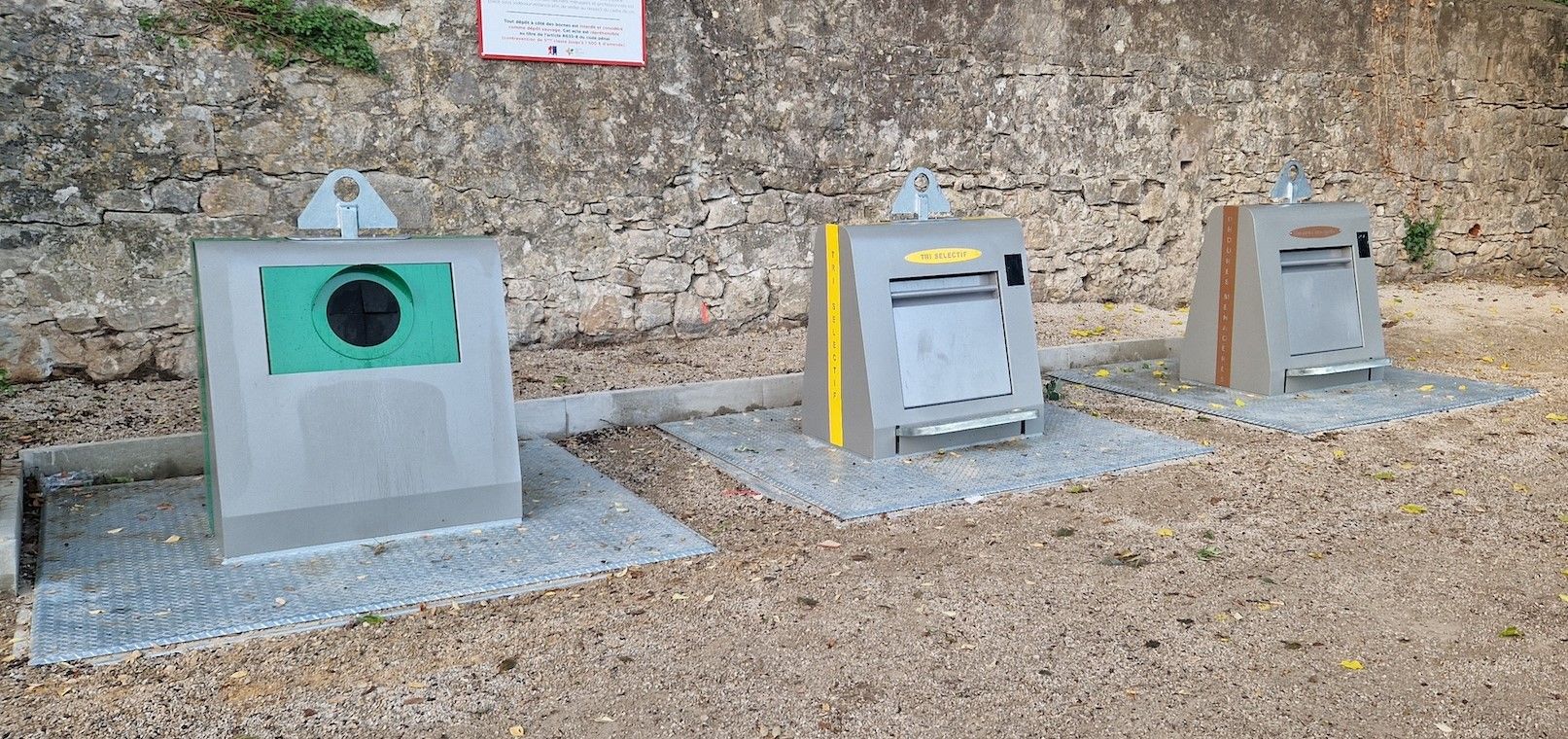 Conteneur d'apport volontaire enterré avec cuvelage en béton de classe XS3_2