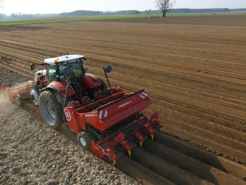 CP42 - Planteuse à godets 4 rangs - Dewulf BV - Polyvalente et Précise_2