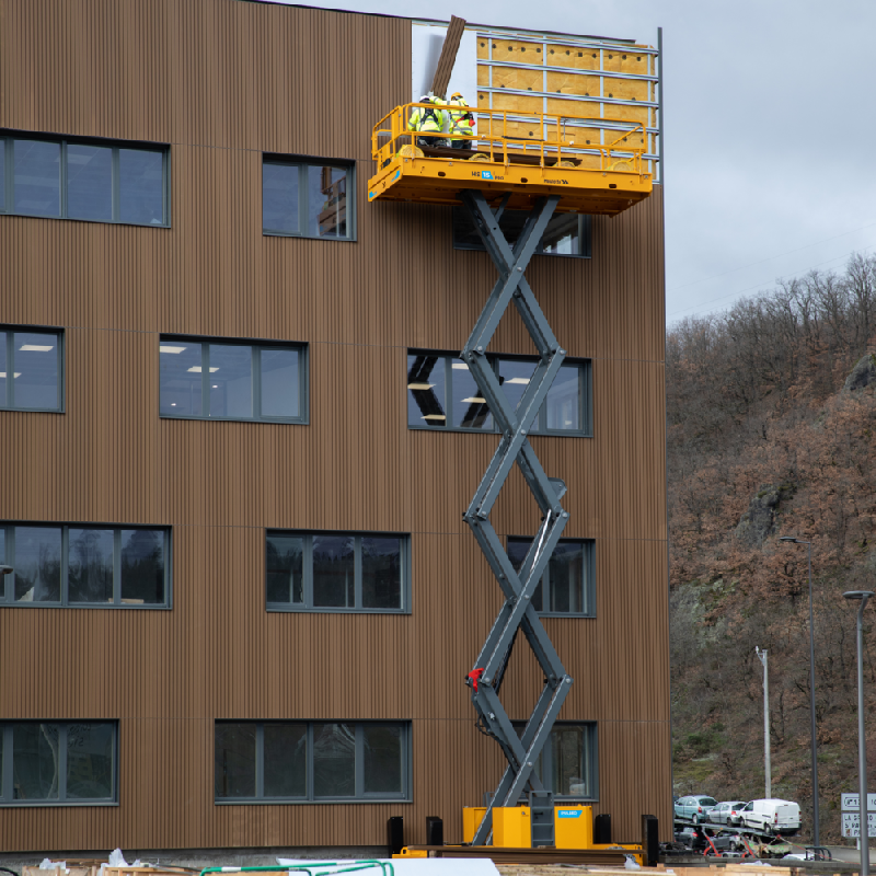 Nacelle ciseaux HS / HS PRO pour Usage Intérieur et Extérieur -  disponible en achat neuf et en location de courte à longue durée_2