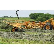 Faneuse TR90 Vermeer - Largeur de fanage 3 m - Compacte et polyvalente_2