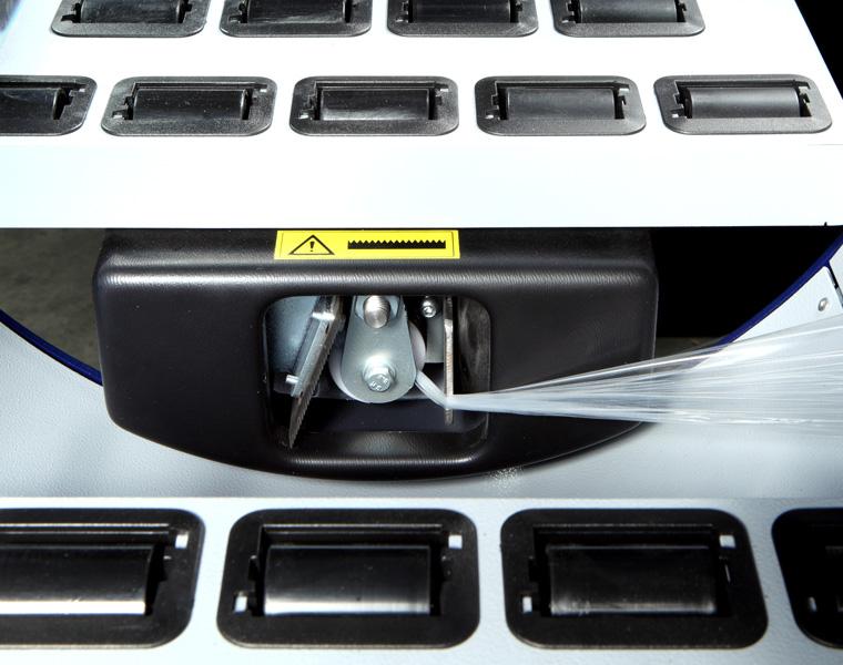 Filmeuse horizontale Compacta 4 - Banderolage automatique pour produits longs - Anneau tournant réglable - Pédale start&stop_2