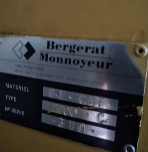 Groupe électrogène en container Caterpillar 2000 kVA - Model 3516 - Moteur Caterpillar - Année 1997_2