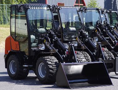 RT280 - Mini-chargeuse 1167kg - Grande capacité de levage pour charges lourdes_2