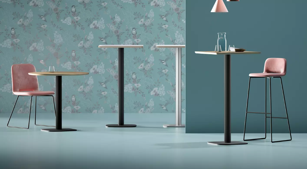 Table de restaurant minimaliste et fonctionnelle pour espaces professionnels_2