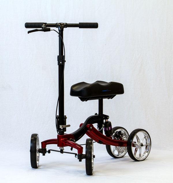 Tricycle déambulateur kneescoot - modèle deluxe -  utilisation en intérieur_2