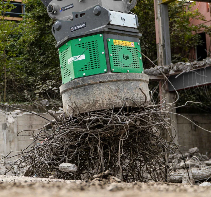 Aimant hydraulique Egli - Équipement pour pelle dès 6.5 t - Poids sans plaque d'adaptation 690-2070 kg_2