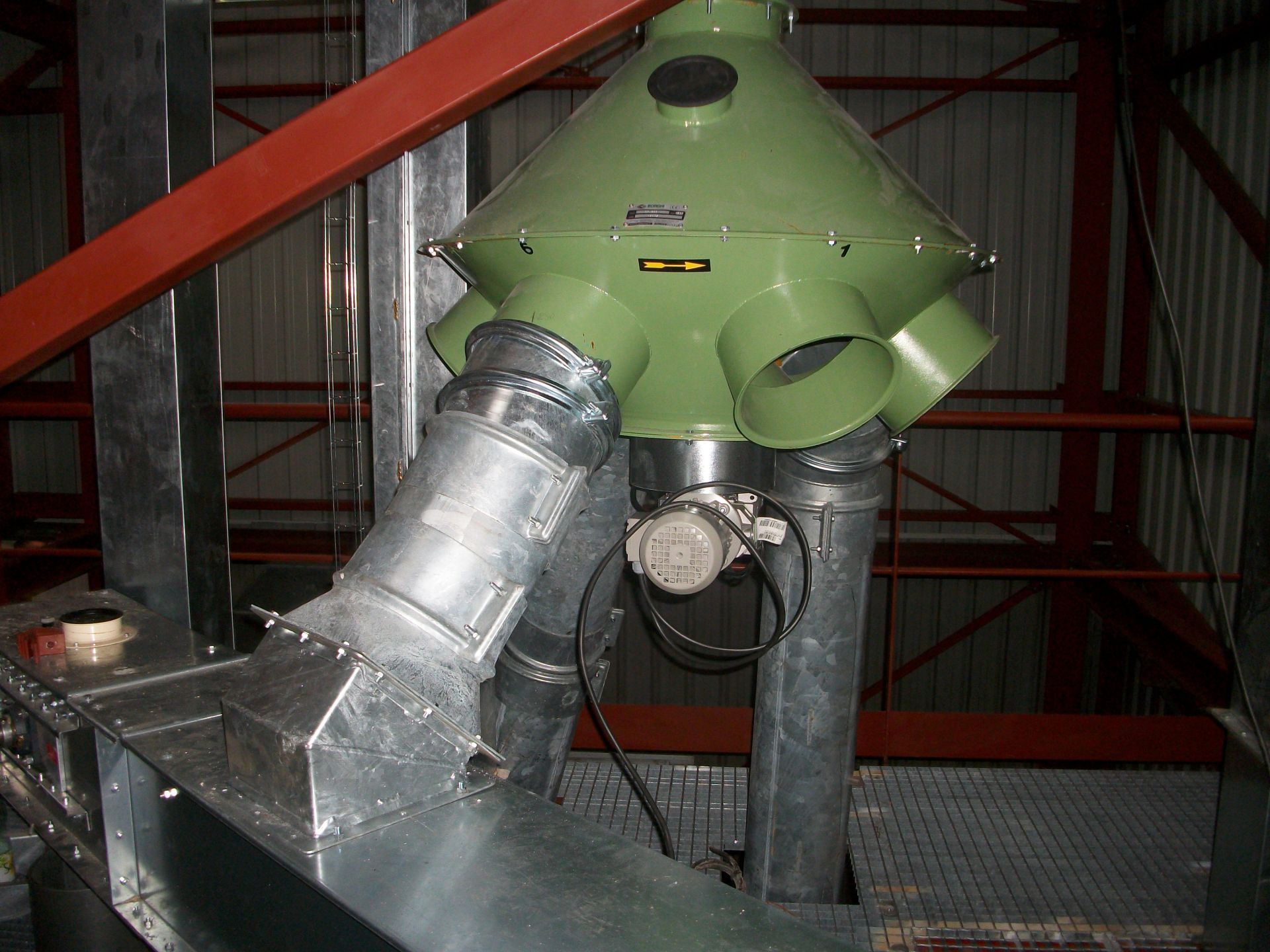 Distributeur rotatif  pour céréales blé maïs orge et produits Vrac  - BORGHI_2