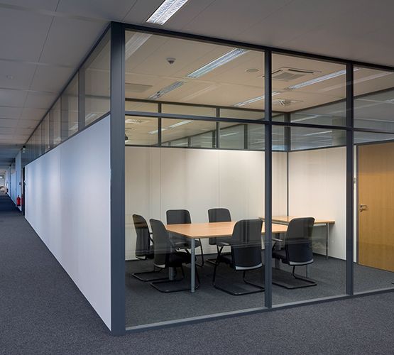 Cloison pleine H9B avec panneaux agglomérés