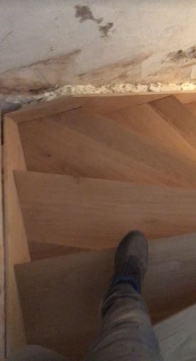 Escalier double quart tournant chêne massif   - menuitech_2