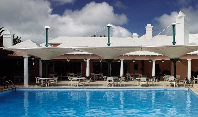 Préau scolaire impluvium Spacio - carré - design aérien et modulaire - 36 à 100 m²_2