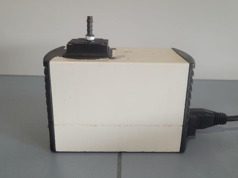 Mini pompe à vide à membrane KNF LABOPORT N 86 KT.18_2