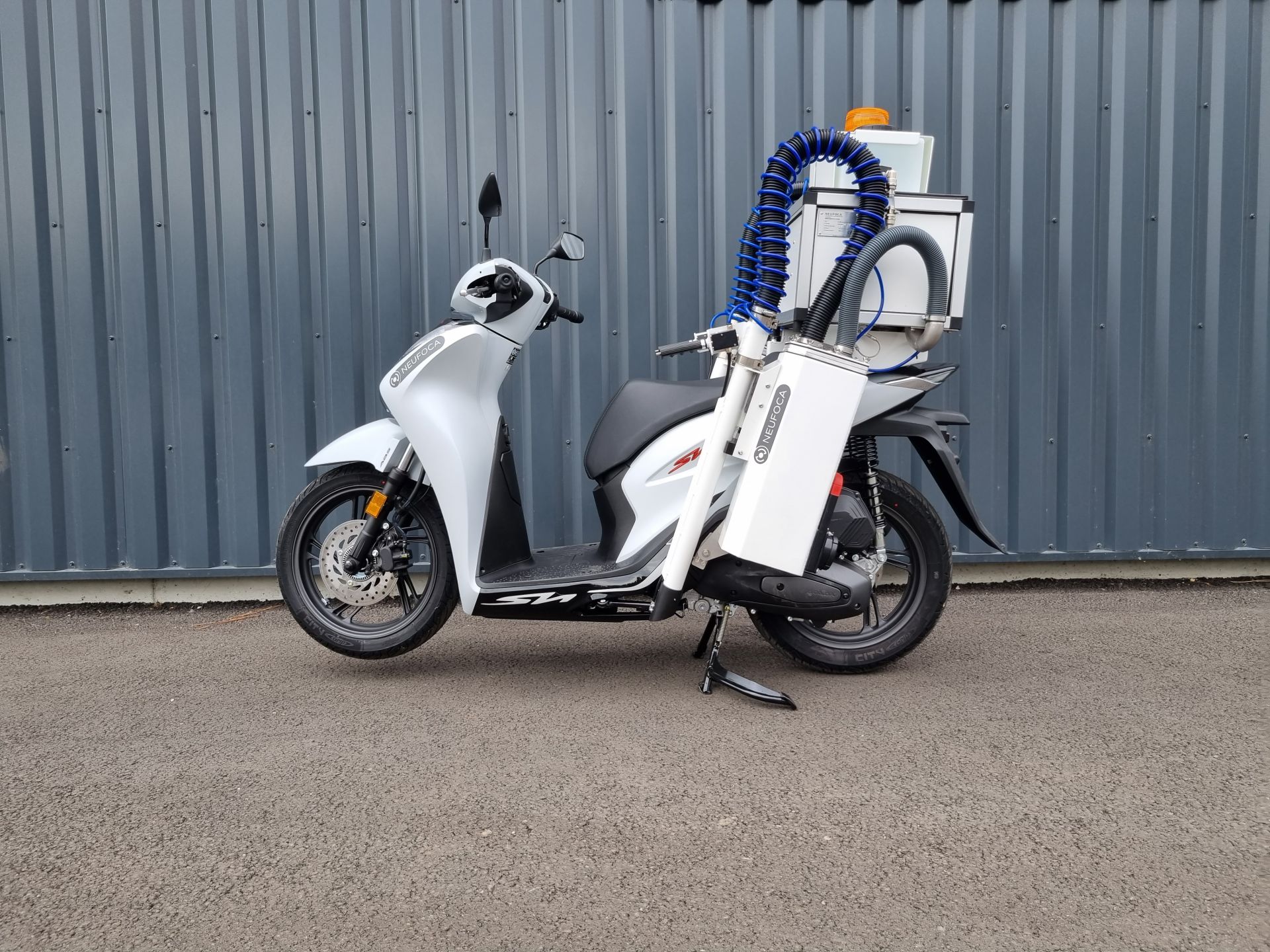 Triporteur motorisé pour ramassage des déchets try_2