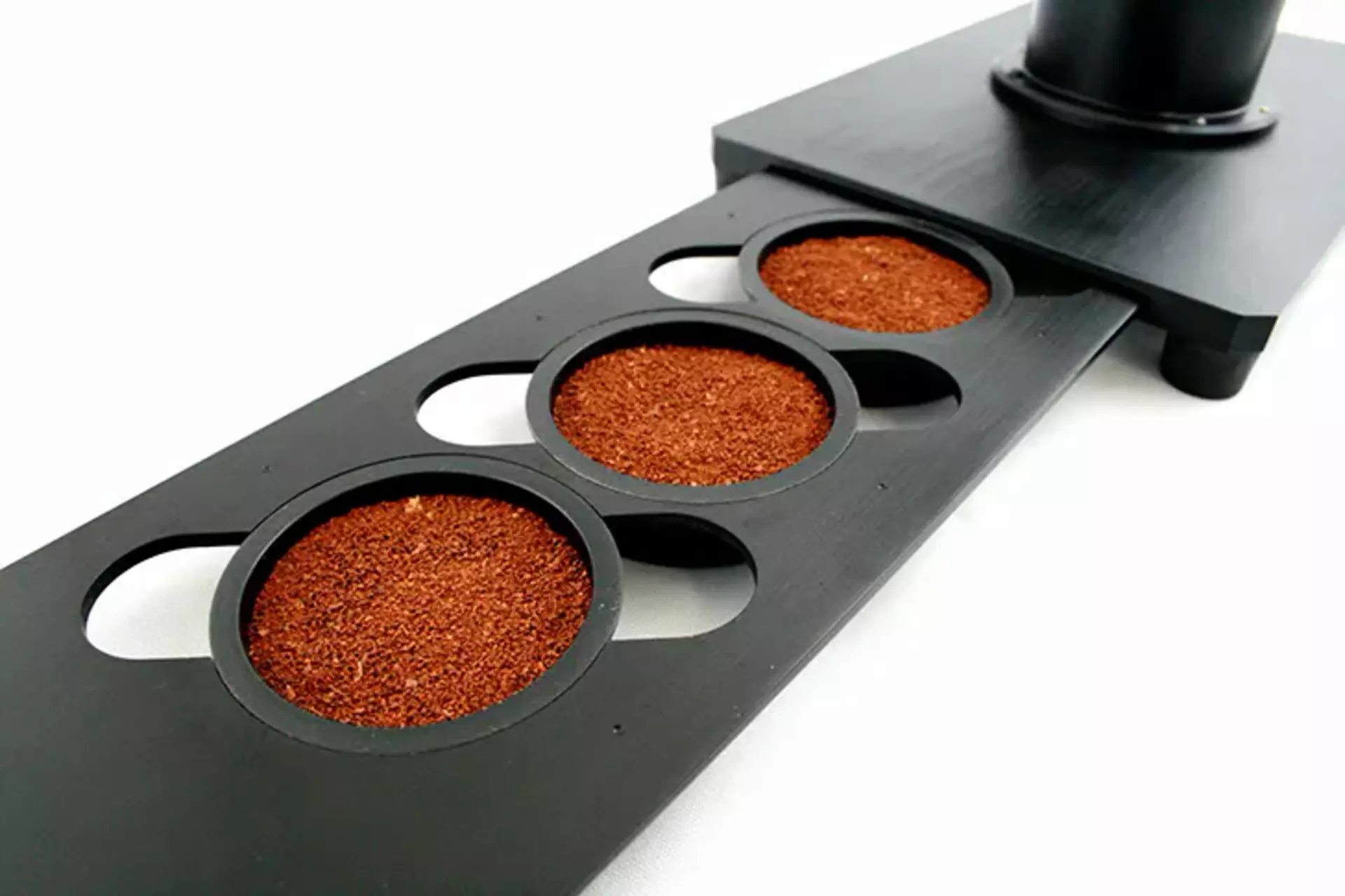 Colorimètre portable conçu pour mesurer les fèves vertes ou grillées et le café torréfié - CR-410C_2